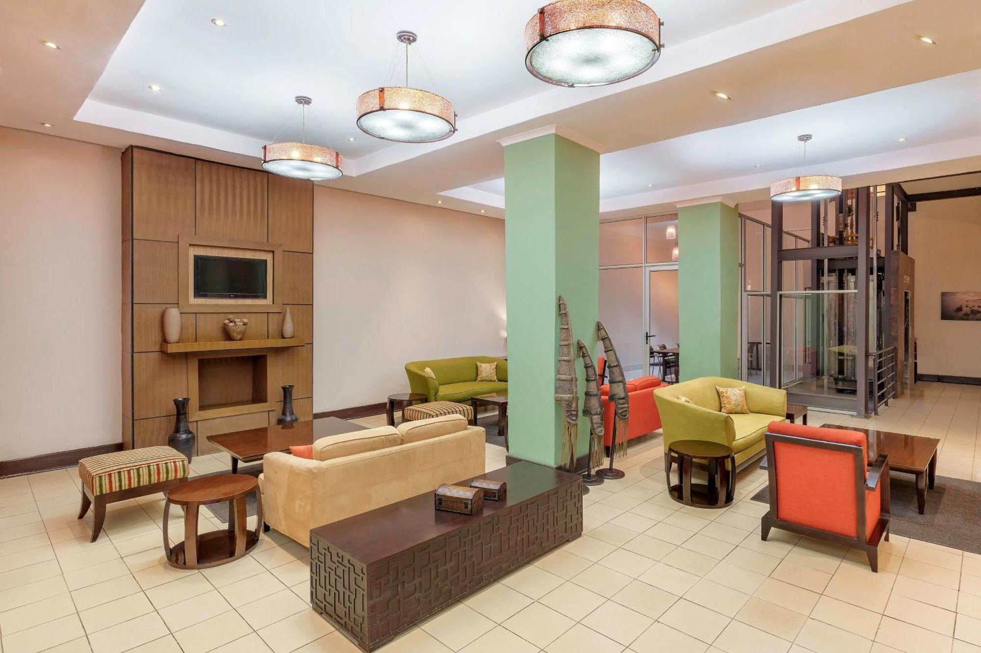 Protea Hotel By Marriott Lusaka Exterior photo