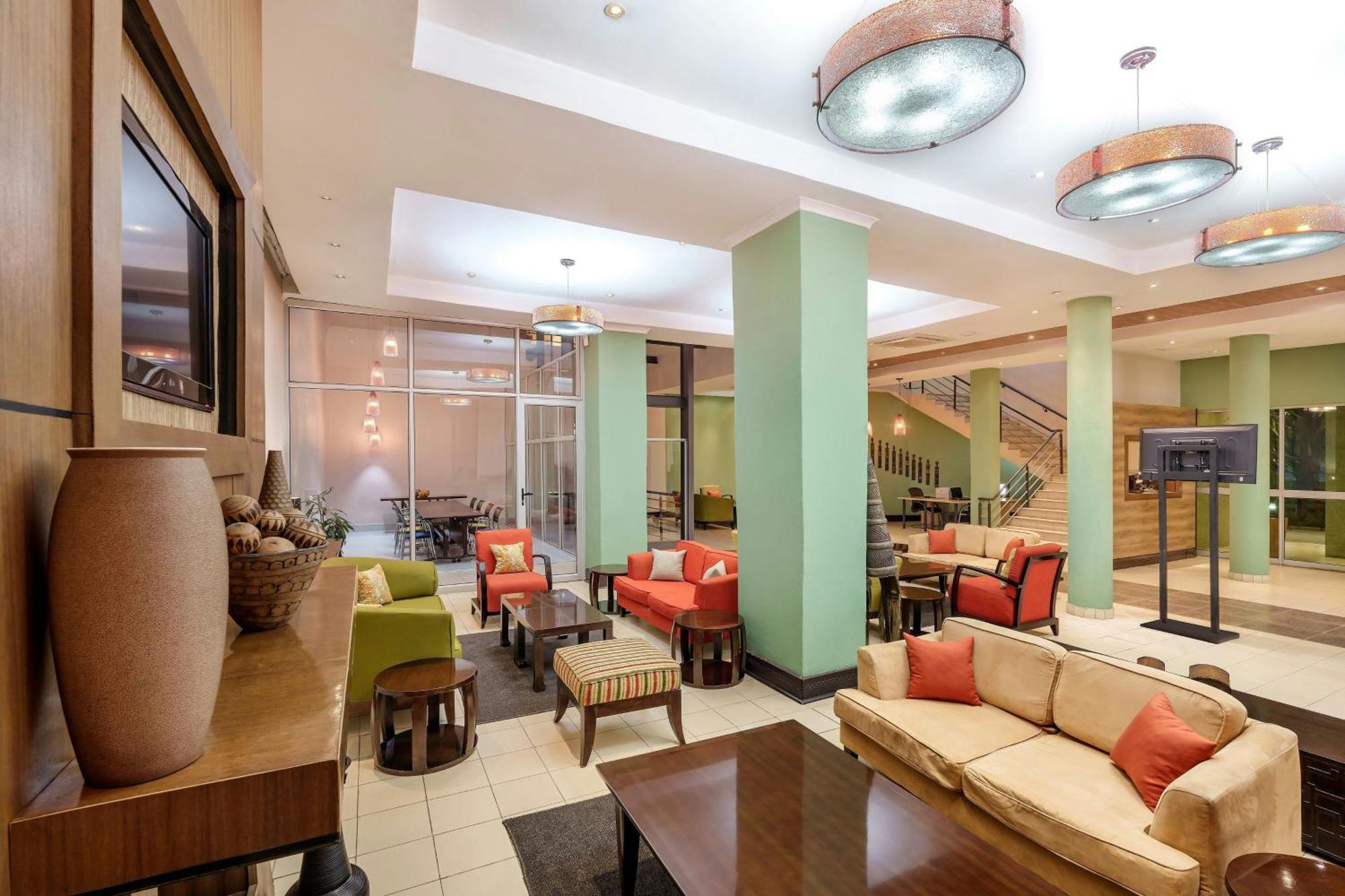 Protea Hotel By Marriott Lusaka Exterior photo